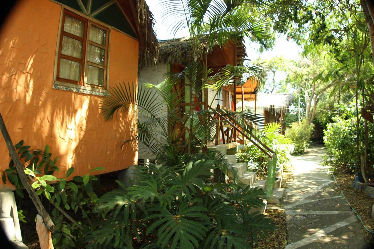 Hosteria Cabanas Itapoa Puerto López Buitenkant foto