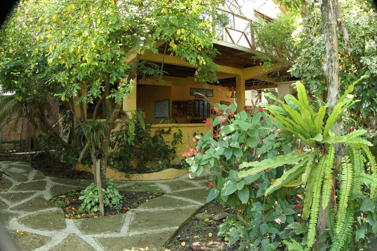 Hosteria Cabanas Itapoa Puerto López Buitenkant foto