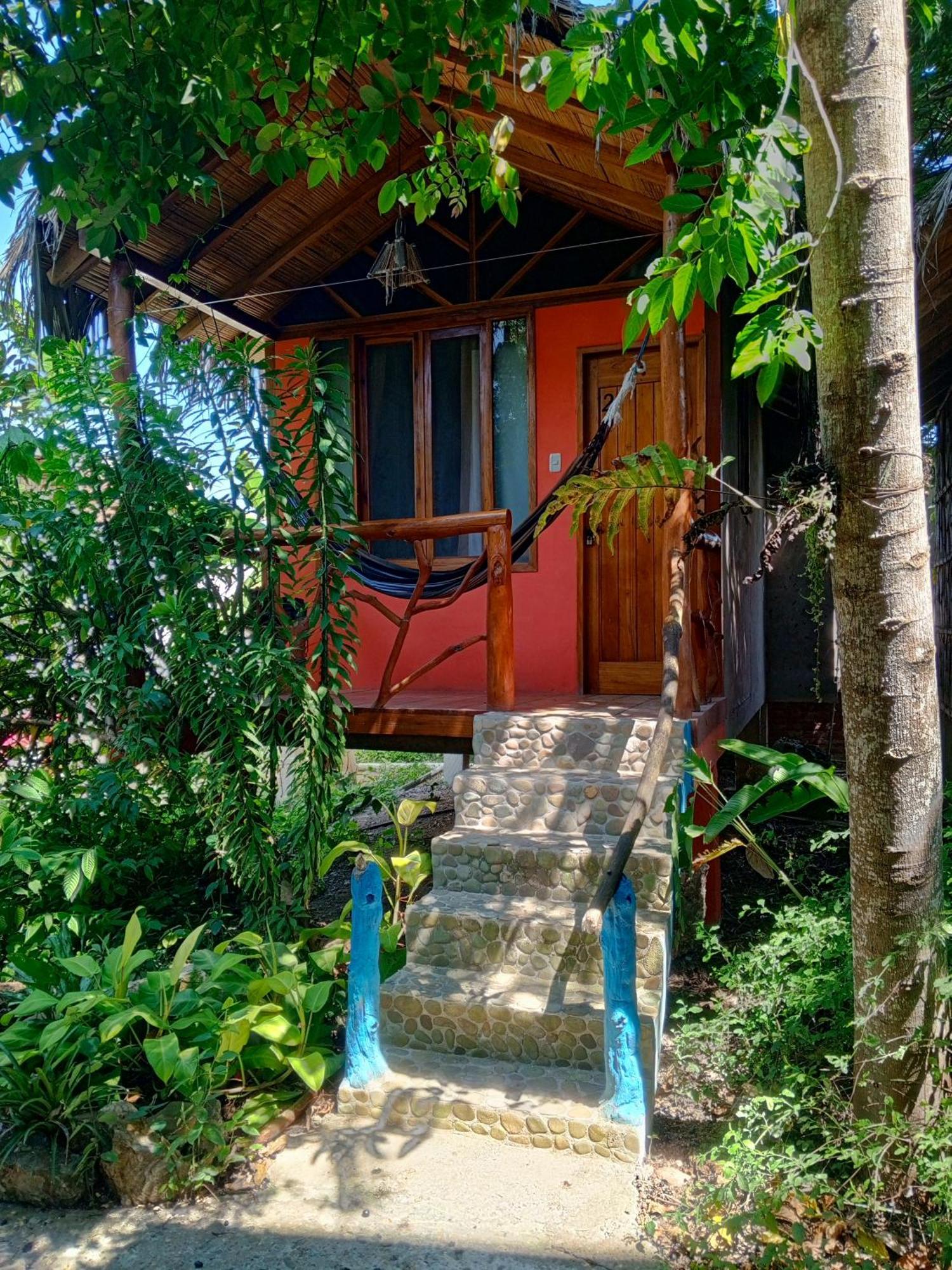 Hosteria Cabanas Itapoa Puerto López Buitenkant foto