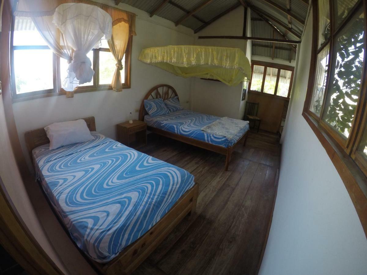 Hosteria Cabanas Itapoa Puerto López Buitenkant foto