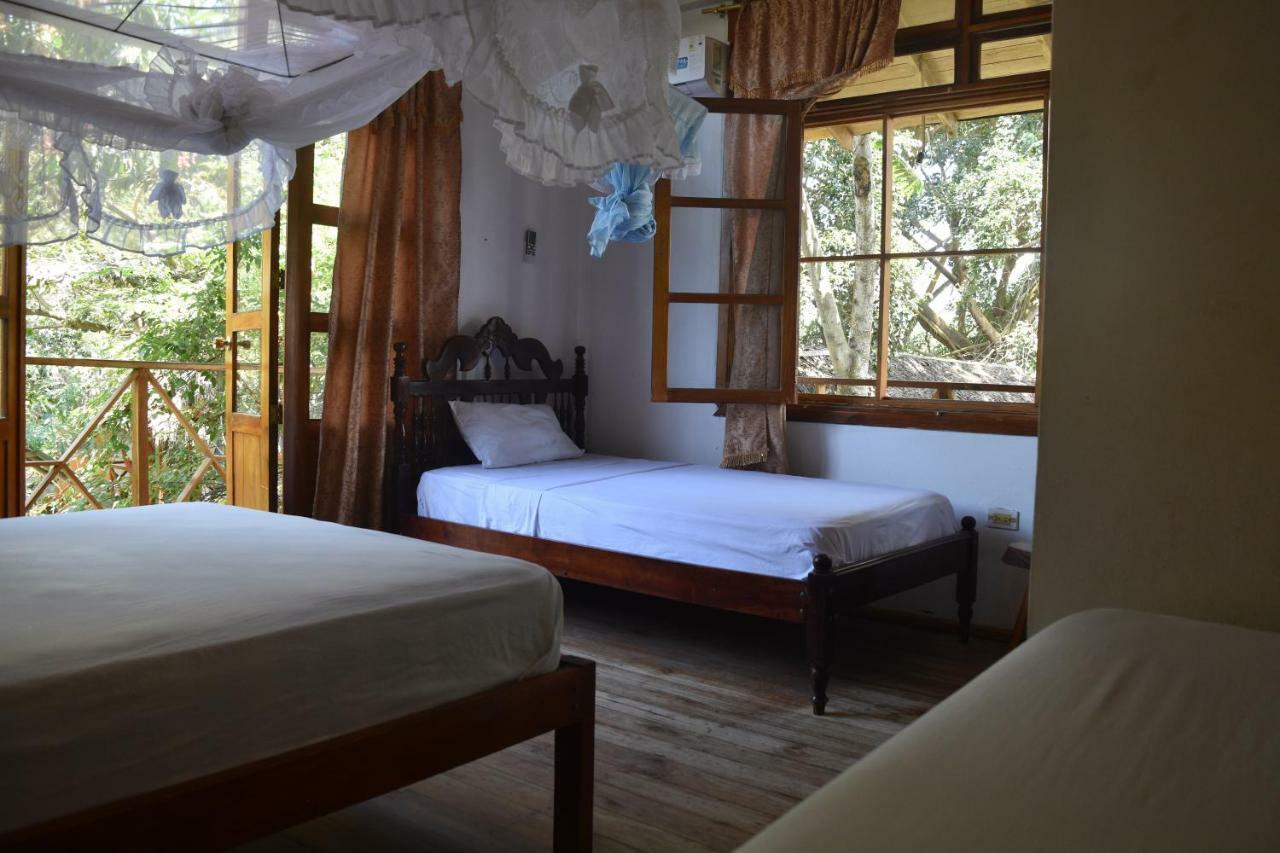 Hosteria Cabanas Itapoa Puerto López Buitenkant foto