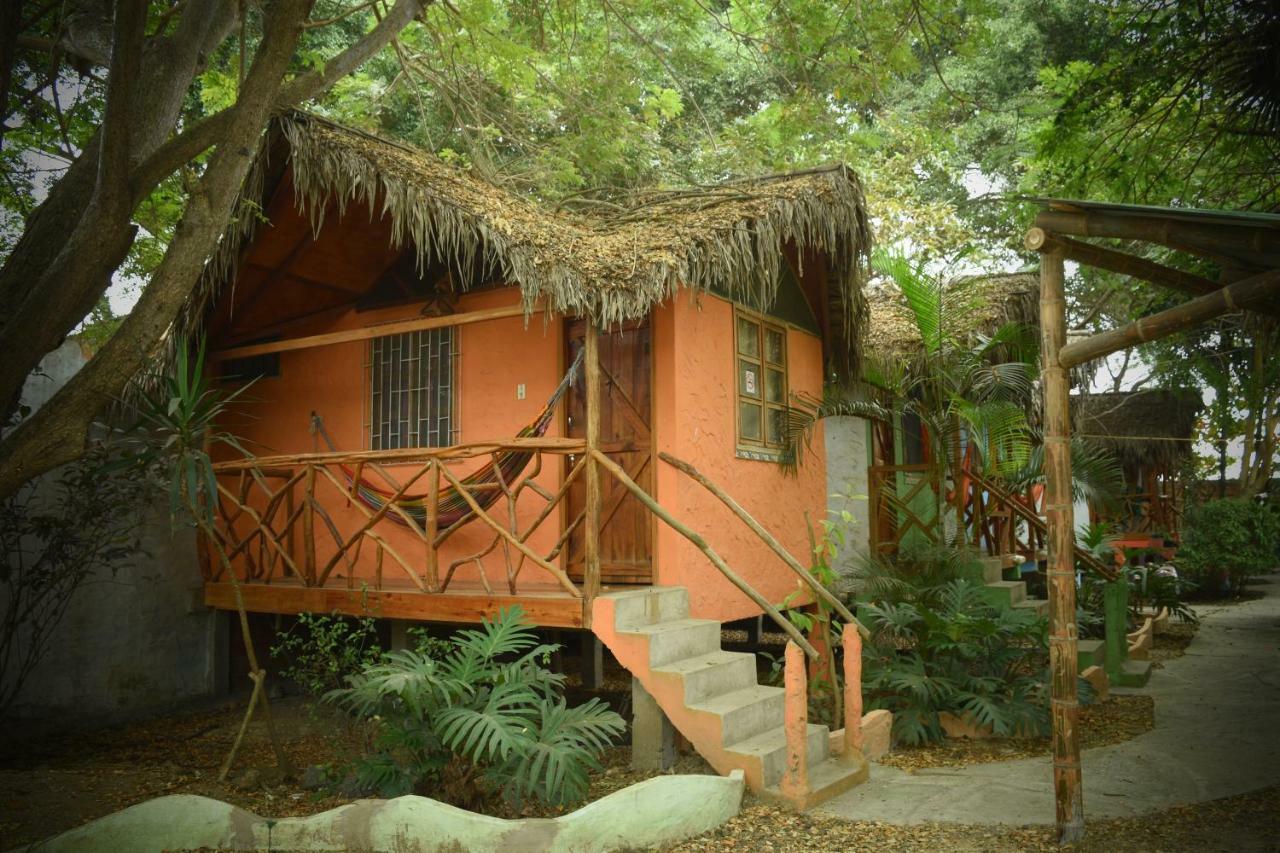 Hosteria Cabanas Itapoa Puerto López Buitenkant foto