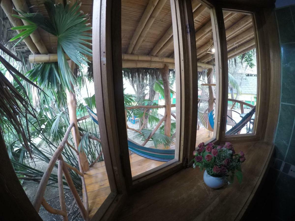 Hosteria Cabanas Itapoa Puerto López Buitenkant foto