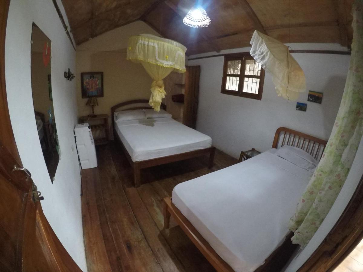 Hosteria Cabanas Itapoa Puerto López Buitenkant foto